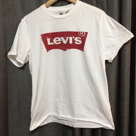 Levis Tshirt | Poshmark